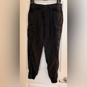 White House Black Market Lyocell Tapered Utility Pants Zip Ankle Black Size 6